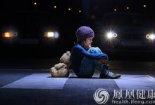 父母在孩子心中已經(jīng)死了是社會(huì)的悲哀