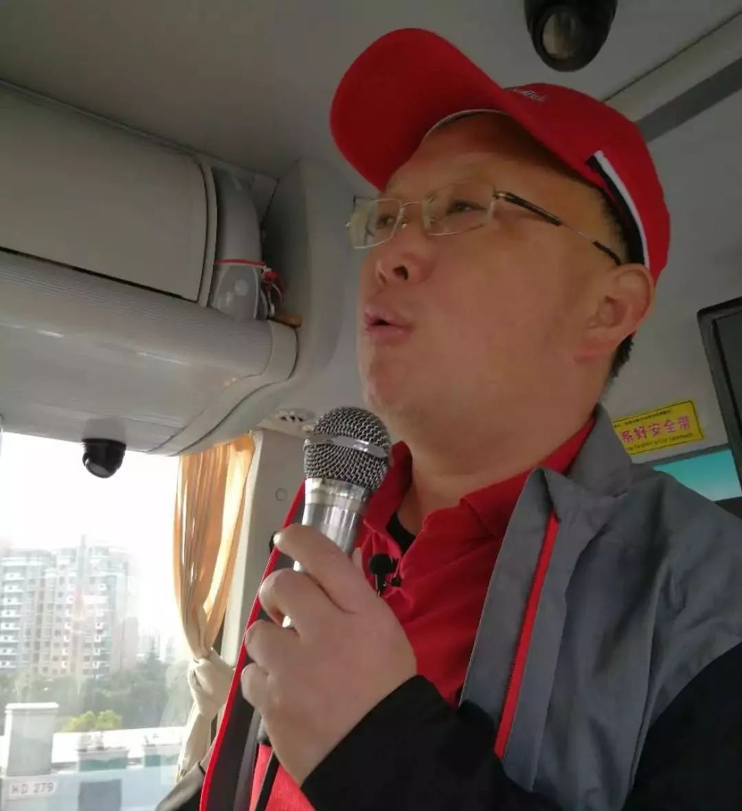 上海電視臺誠邀李時(shí)珍養(yǎng)生堂中醫(yī)養(yǎng)生顧問劉存光博士助陣《相聚老友薈》欄目！