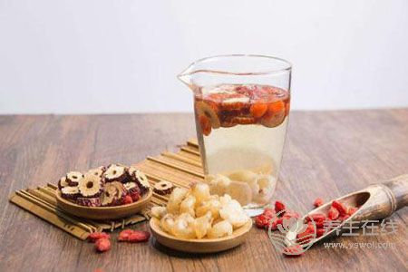 90后開始注重養(yǎng)生，竟然拿出一半工資來養(yǎng)生