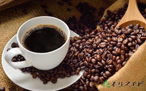 地鐵喝咖啡被罰 喝太多咖啡的危害