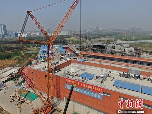 合肥綜合性國家科學中心離子醫學中心主設備成功吊裝