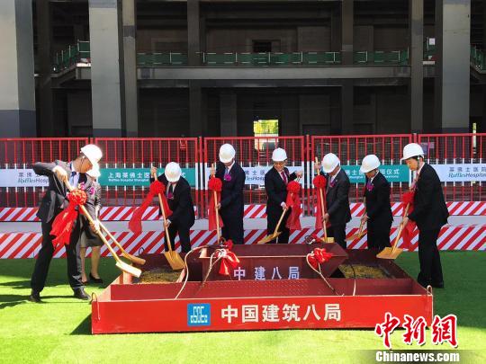 上海自貿區首家中外合資醫療機構萊佛士醫院封頂