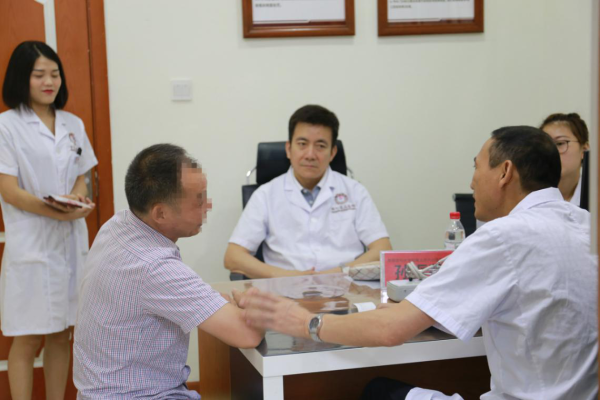 成都醫大醫院“第四屆京川三甲顱面神經專家聯合會診活動”圓滿結束