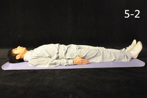 抻筋強腰功治腰部不適