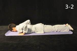 抻筋強腰功治腰部不適