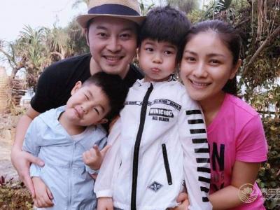 胡可直播推薦歡堂人參皂苷蜜飲品，網(wǎng)友直呼：被種草了！