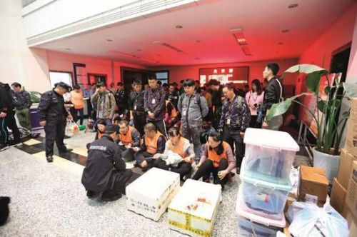 起底10億驚天詐騙案：神藥成分為糖每粒成本2元 每盒40萬