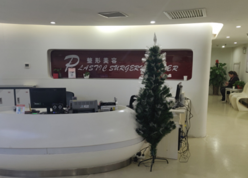 鄭州隴海醫院植發手術效果差 男子花一萬多兩次手術沒效果