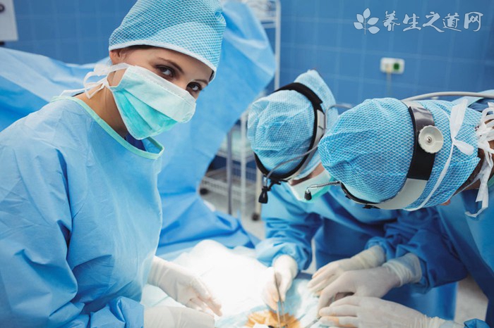 美國抗疫醫(yī)生不堪壓力自殺 疫情下如何保持心理健康