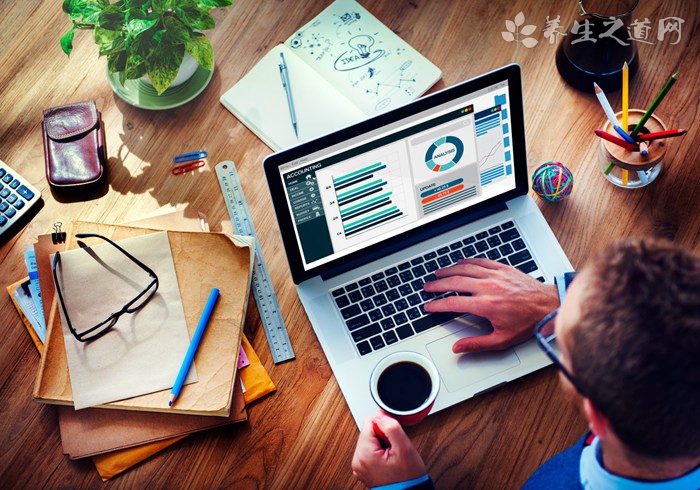 廣東暴雨洪澇 下暴雨時(shí)該怎么辦