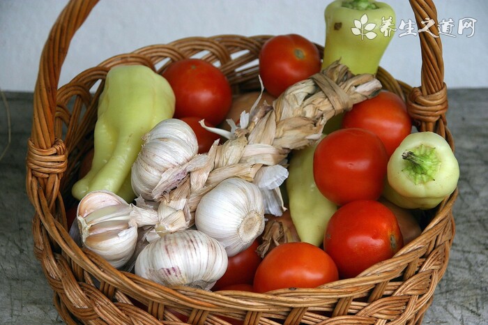 美國新冠肺炎超820萬例 吃大蒜能抑制新冠病毒嗎