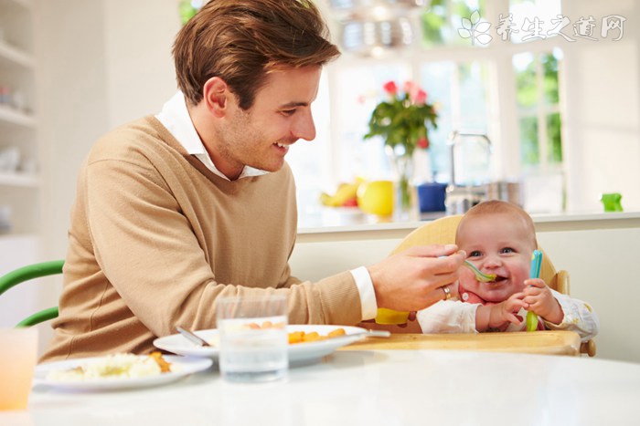 中國將探索實施父母育兒假 育兒有哪些注意事項-易網<a href=http://www.gyfww.com/ target=_blank class=infotextkey>健康養生</a>網 中國將探索實施父母育兒假 育兒有哪些注意事項