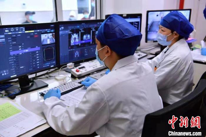 中國醫(yī)工攜手率先開啟腫瘤放療2.0時代 “一站式”智能方案讓流程縮至20幾分鐘