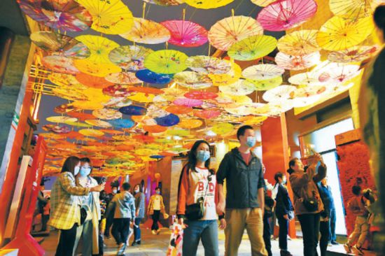 “五一”假期京城夜經(jīng)濟(jì)再升溫