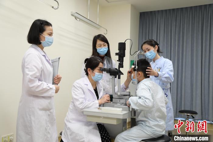 粵港澳大灣區(qū)醫(yī)療聯(lián)動 澳門疑難病患者轉(zhuǎn)診廣州重獲健康