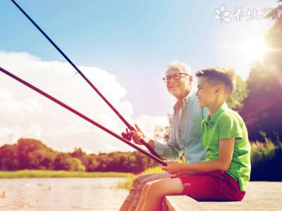 男子被蜱蟲咬后染病毒進(jìn)ICU 被蜱蟲叮咬后怎么處理