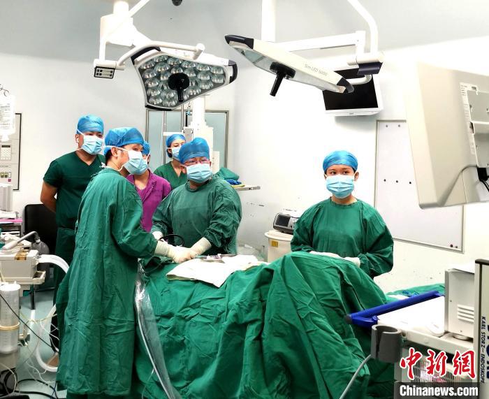 中國疝和腹壁外科頂級專家探討疝氣微創治療及早診早治