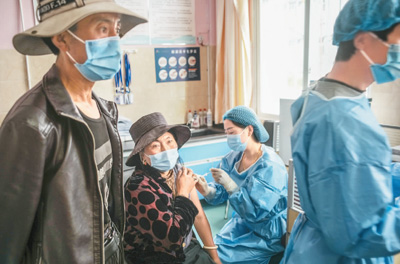 一支新冠疫苗的千里之行