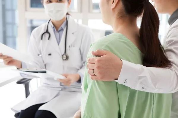 “你怎么這么不小心！” 流產，都是女人的錯嗎？