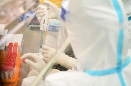 多省份在一個(gè)潛伏期左右控制住疫情本輪疫情防控積累了哪些經(jīng)驗(yàn)？