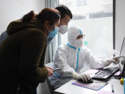 堅持人民至上，疫情下就醫有制度也有溫度