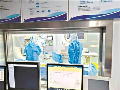 封控區(qū)內(nèi)突發(fā)心梗 一個(gè)電話手術(shù)獲救