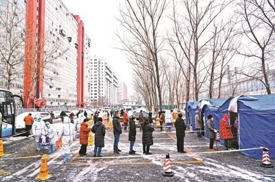 北京市10區4600名醫護人員馳援豐臺-易網健康<a href=http://www.gyfww.com/jkys/ target=_blank class=infotextkey>養生</a>網 北京市10區4600名醫護人員馳援豐臺