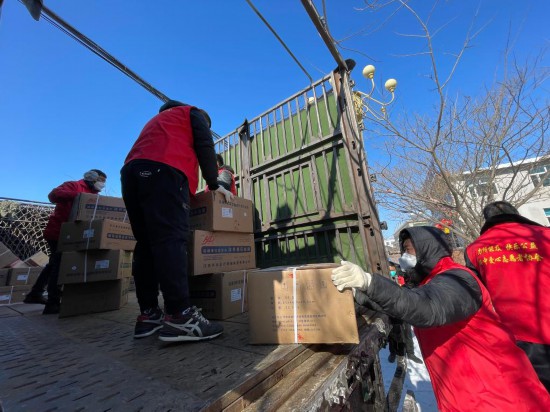 遼寧綏中一線疫情防控人員掃描-易網健康養生網 遼寧綏中一線疫情防控人員掃描