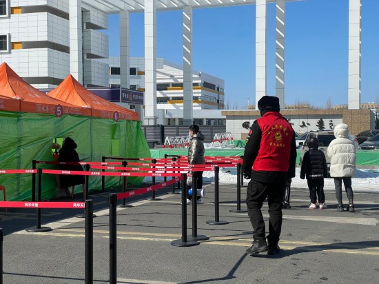 遼寧綏中一線疫情防控人員掃描-易網健康養生網 遼寧綏中一線疫情防控人員掃描