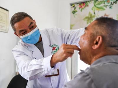 規范口腔種植醫療服務和耗材價格國家醫保局公開征求意見