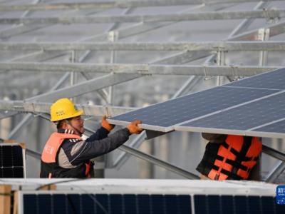 始終堅持人民至上、生命至上——我國三年抗疫實踐系列述評之一