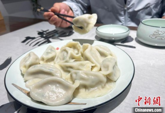 鲅魚水餃：一箸入口，三春不忘