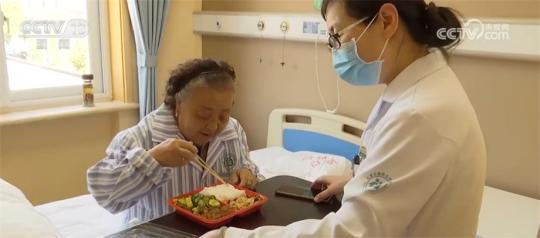 為完善老年健康體系 我國不斷探索醫養結合服務模式