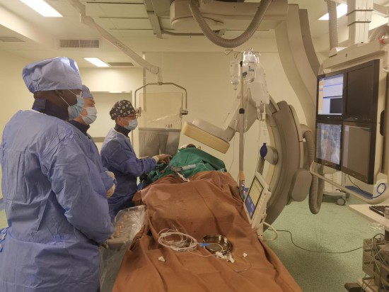 大愛無疆接續(xù)奉獻——致敬中國援外醫(yī)療隊