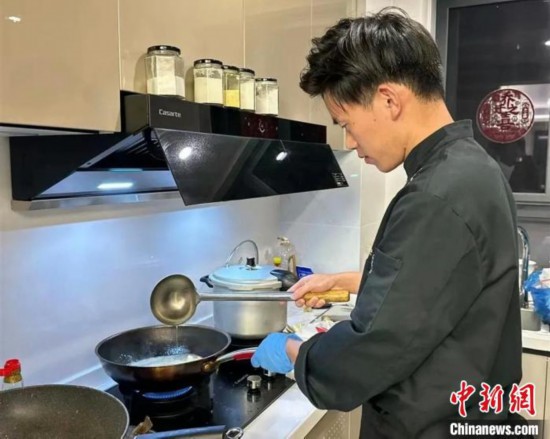 “食”在春節：私廚上門受熱捧 訂單排至3月
