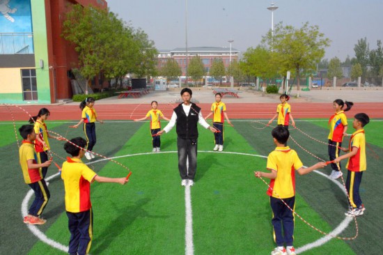 中小學(xué)生每天在校運(yùn)動(dòng)時(shí)間如何達(dá)到2小時(shí)？——來(lái)自河北多地校園的走訪觀察