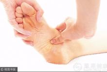 腳上有個“六味地黃丸” 每天這樣按揉能補腎！