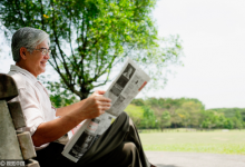 四個小方法，甩掉老花眼，每天做一做，90歲眼不花