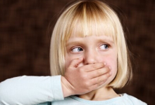 如果出現(xiàn)經(jīng)常打嗝，一定要注意，有可能隱藏著某些疾病！