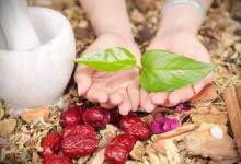 更年期不能馬虎對待，氣血不足，試試這幾招