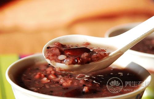 黑米滋補抗氧化 推薦美味黑米食譜