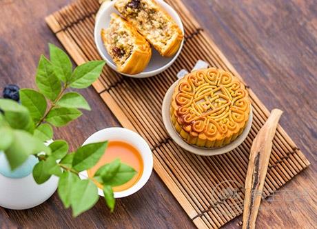 六類人群不能吃月餅 糖尿病人吃月餅使血糖猛增