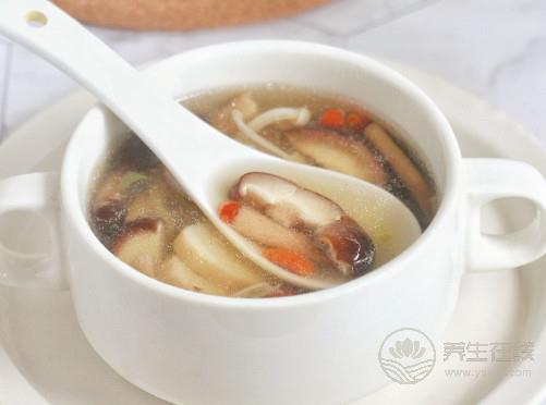 不放肉也很鮮的湯有哪些枸杞雜菇湯的做法