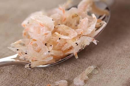 藥補(bǔ)不如食補(bǔ)  這些食物中含有很高的鈣質(zhì)你造嗎？