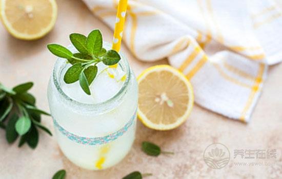 檸檬水可以減肥和變白嗎？方法很重要