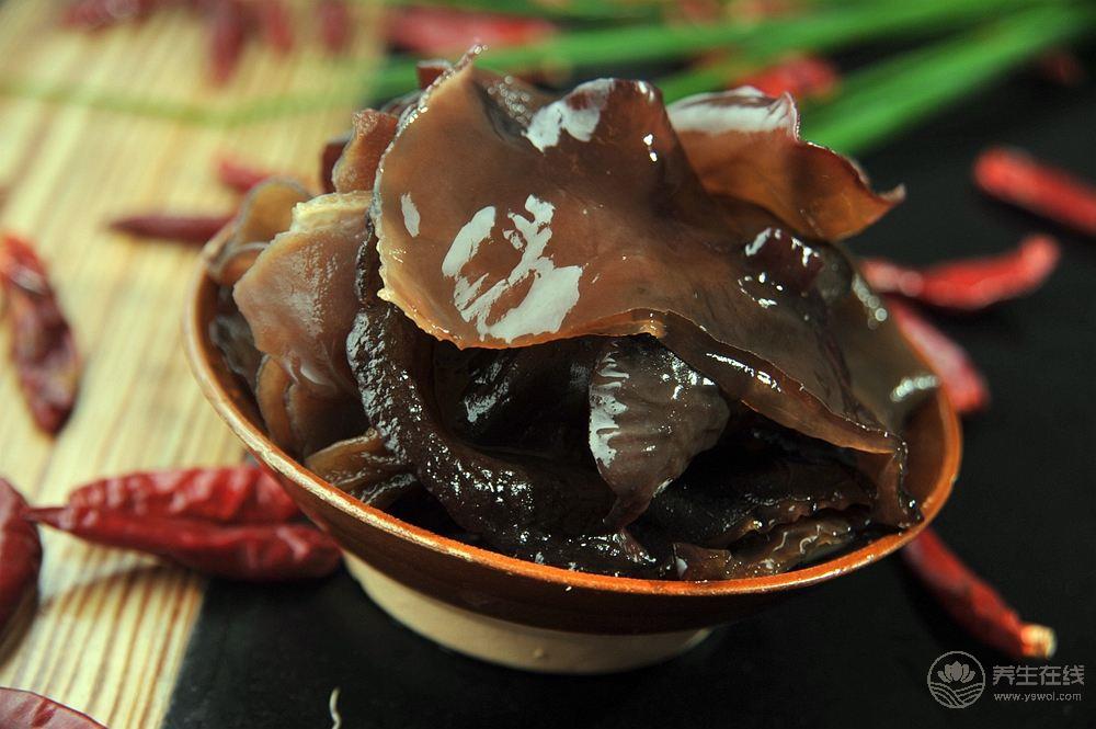 吃發(fā)芽的土豆會中毒 這10種食物含有毒素 吃發(fā)芽的土豆會中毒 這10種食物含有毒素