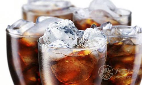 清晨絕不能吃四種食物 碳酸飲料容易讓血糖波動