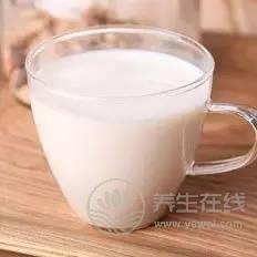 嗓子不舒服未必要服藥，這些杏仁食療方就能解決問題！