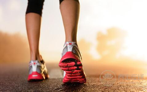 早起后，有3大“長(zhǎng)壽”習(xí)慣的人，想不長(zhǎng)壽都難