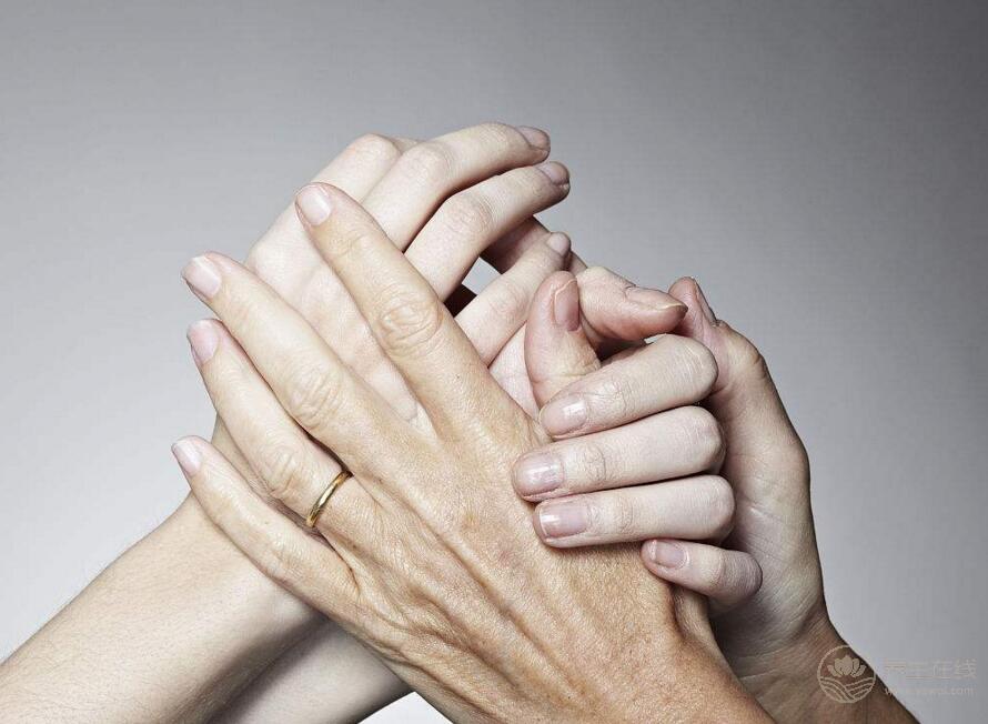 女性不想提前衰老，3種黑色食物可多吃，家家常備